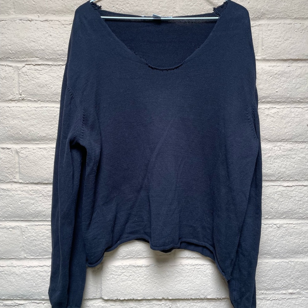 Amazon Essentials Black Scoop Neck Sweater